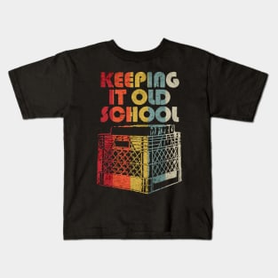 Keeping it old school vintage Kids T-Shirt